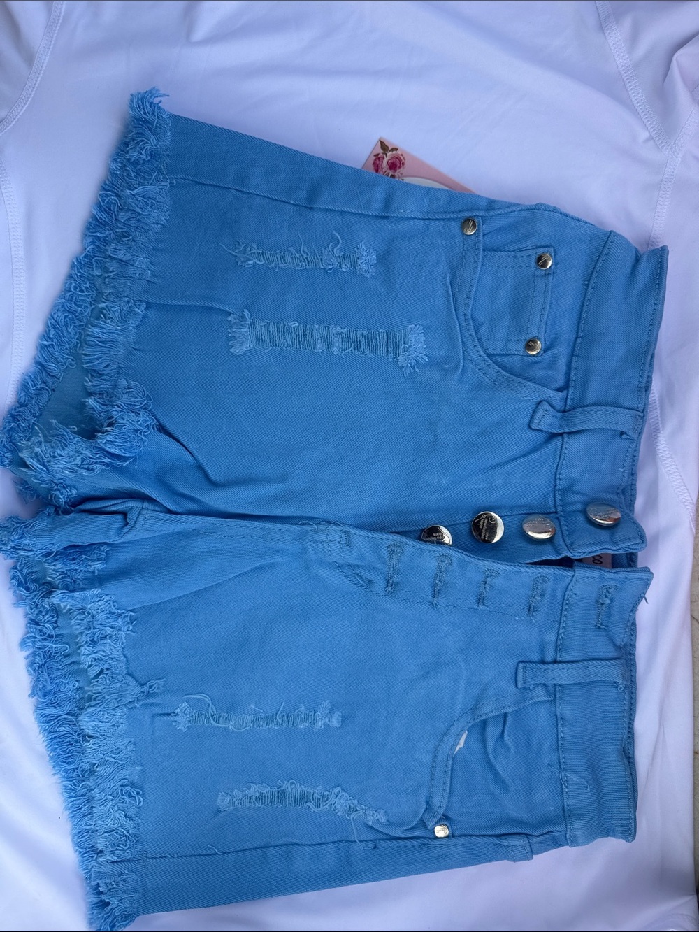 High-Waist Frayed Hem Distressed Jean Shorts - Light Blue